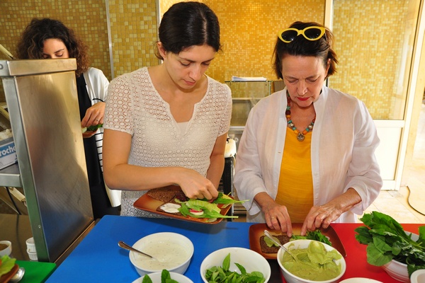 Edde Sands Wellness Cooking Class